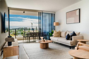 New! Coastal Elegance At Palm Beach